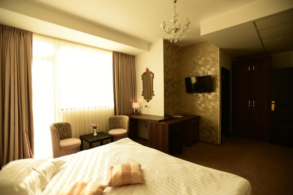 La Rocca Boutique Hotel Craiova Pokoj fotografie