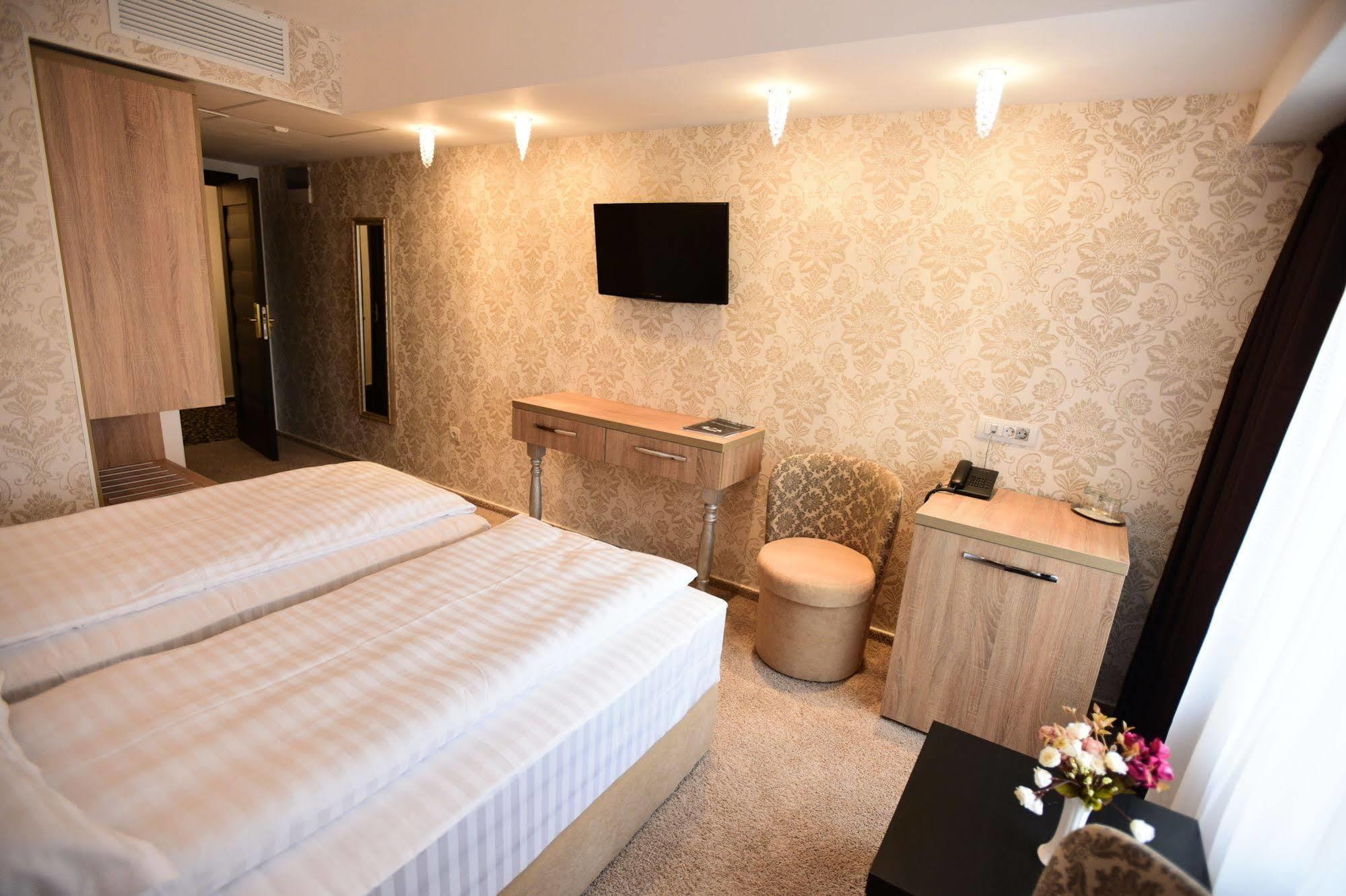 La Rocca Boutique Hotel Craiova Exteriér fotografie