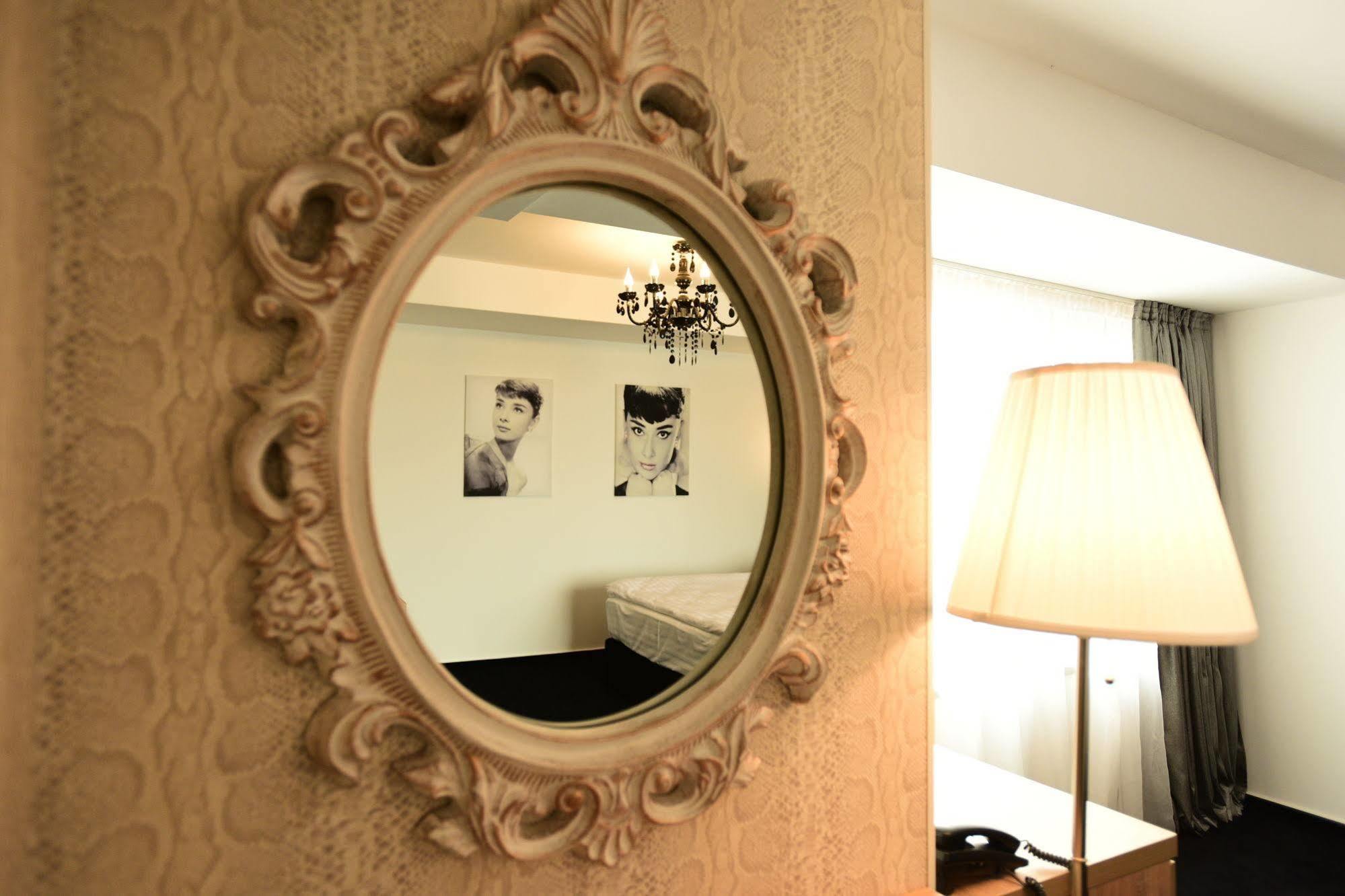 La Rocca Boutique Hotel Craiova Exteriér fotografie