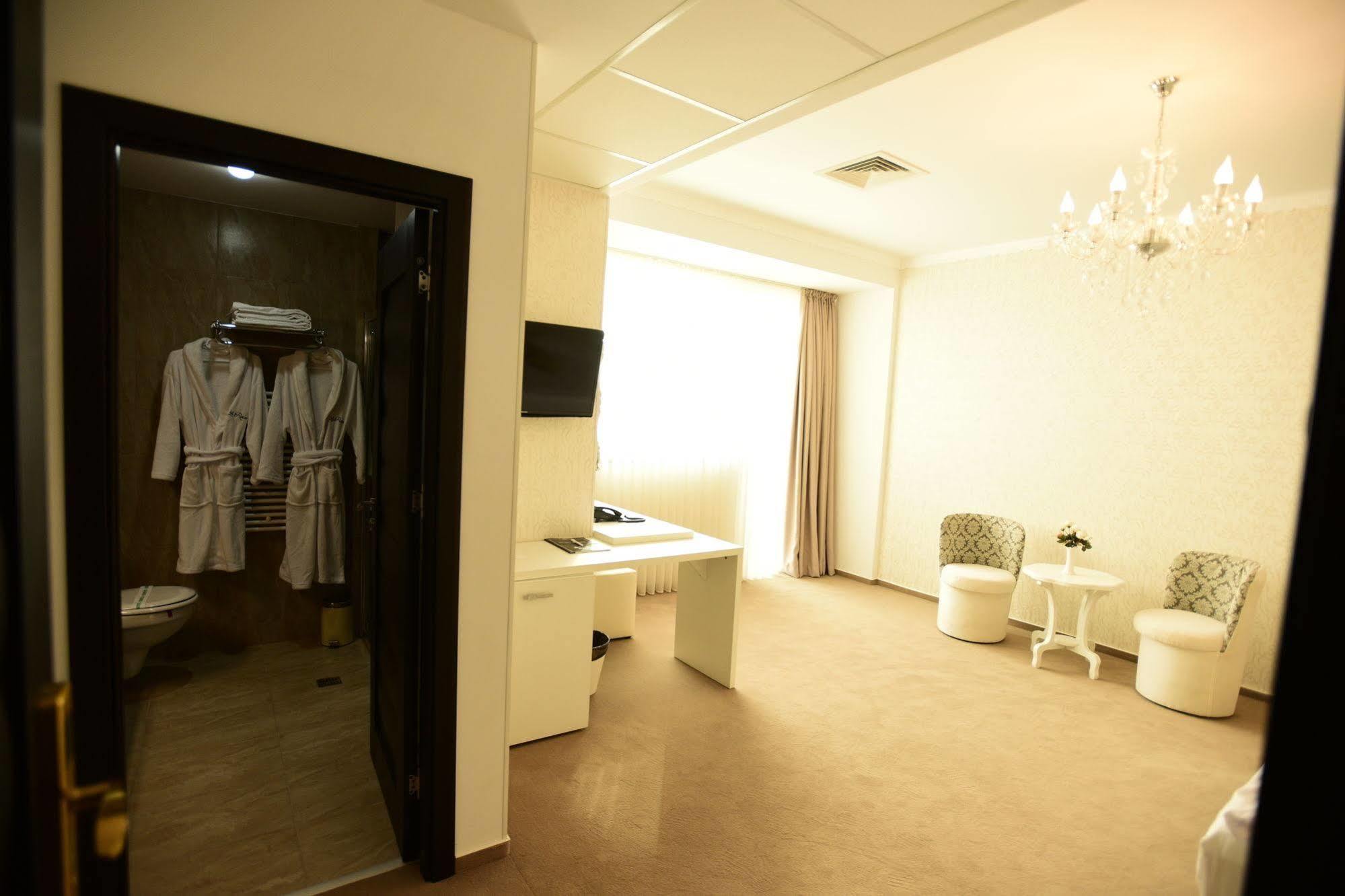 La Rocca Boutique Hotel Craiova Exteriér fotografie